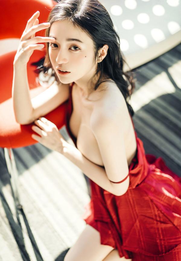    JVID-辰辰-我的女友这一次有点色有点甜-浴室湿身私房写真-透明罩衫黑丝极致诱惑-2022.04.05第14张图片