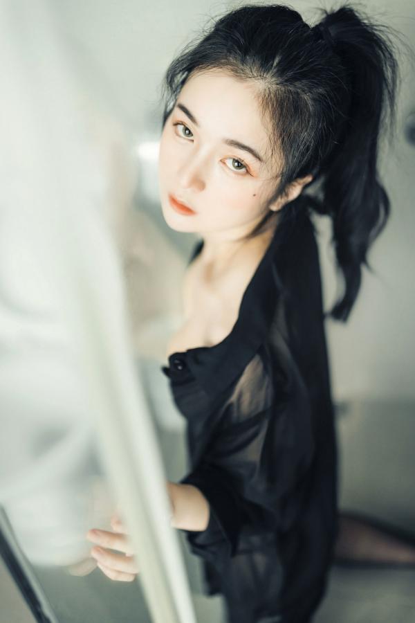    JVID-辰辰-我的女友这一次有点色有点甜-浴室湿身私房写真-透明罩衫黑丝极致诱惑-2022.04.05第39张图片