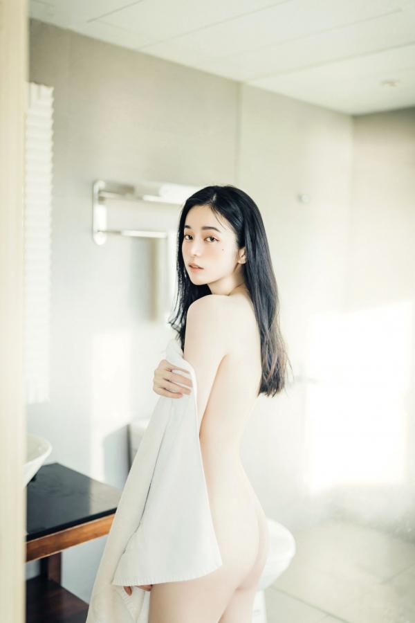    JVID-辰辰-我的女友这一次有点色有点甜-浴室湿身私房写真-透明罩衫黑丝极致诱惑-2022.04.05第92张图片