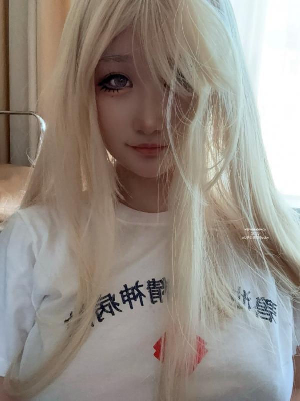    贝贝琪Becky - 椭圆的地球，私房性感紧身裤身材曲线展示，撩人翘臀诱惑，家居舒适风大尺度美图 [25P]第21张图片