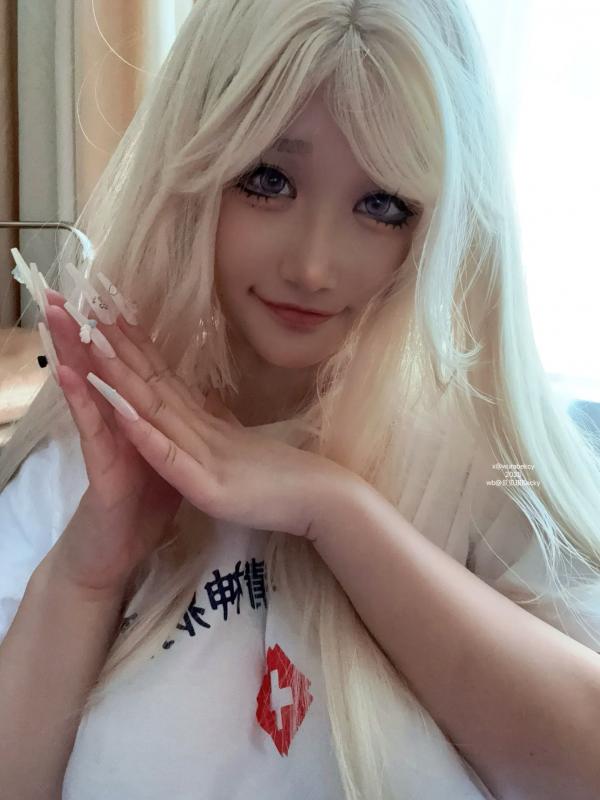    贝贝琪Becky - 椭圆的地球，私房性感紧身裤身材曲线展示，撩人翘臀诱惑，家居舒适风大尺度美图 [25P]第23张图片