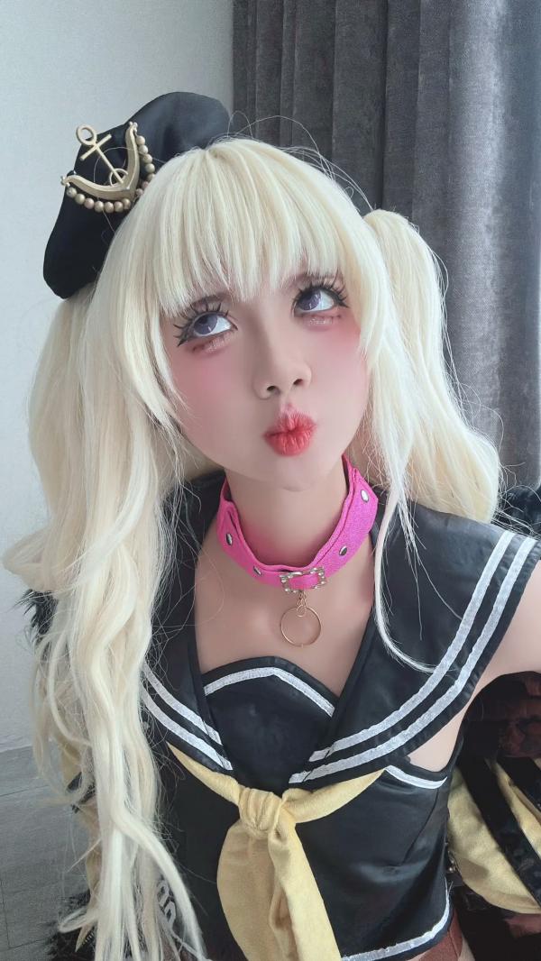    PoppaChan 碧蓝航线贝奇COS私房照 第一人称视角极致诱惑 [106P]第49张图片