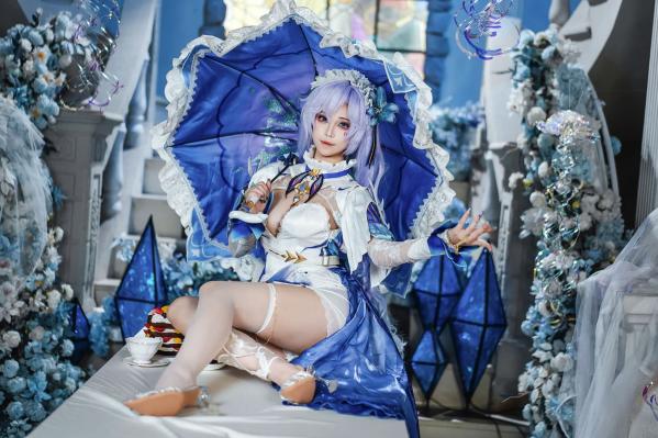    蜜汁猫裘 - 鸣潮坎特蕾拉Cosplay极致诱惑，梦幻华丽服装与性感写真呈现，高颜值还原游戏角色第3张图片
