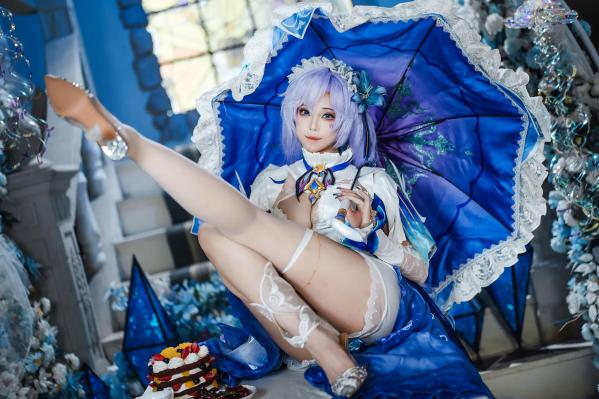    蜜汁猫裘 - 鸣潮坎特蕾拉Cosplay极致诱惑，梦幻华丽服装与性感写真呈现，高颜值还原游戏角色第5张图片