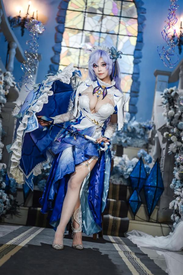    蜜汁猫裘 - 鸣潮坎特蕾拉Cosplay极致诱惑，梦幻华丽服装与性感写真呈现，高颜值还原游戏角色第24张图片