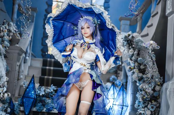    蜜汁猫裘 - 鸣潮坎特蕾拉Cosplay极致诱惑，梦幻华丽服装与性感写真呈现，高颜值还原游戏角色第33张图片