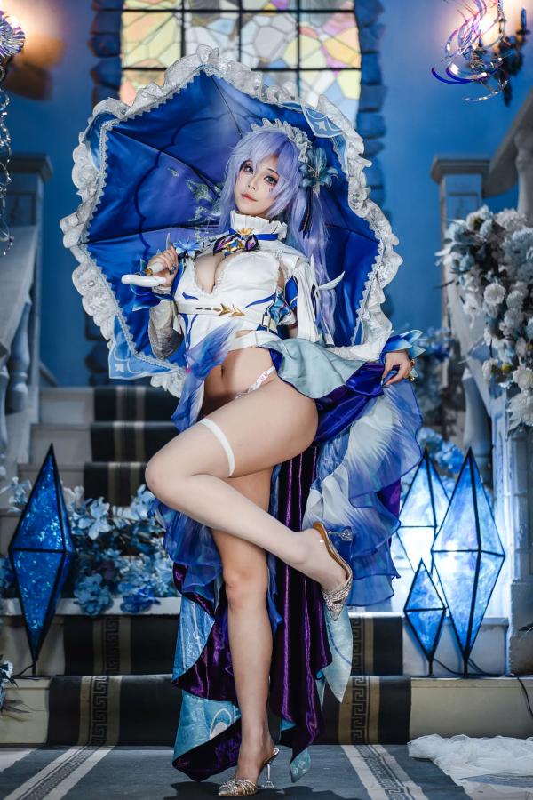    蜜汁猫裘 - 鸣潮坎特蕾拉Cosplay极致诱惑，梦幻华丽服装与性感写真呈现，高颜值还原游戏角色第34张图片
