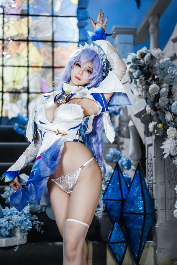    蜜汁猫裘 - 鸣潮坎特蕾拉Cosplay极致诱惑，梦幻华丽服装与性感写真呈现，高颜值还原游戏角色第50张图片