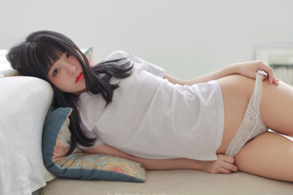    韩国美女Jenny 정제니 ARTGRAVIA_057：明亮闺房纯欲私房写真，蕾丝内衣与慵懒白T的极致诱惑第6张图片