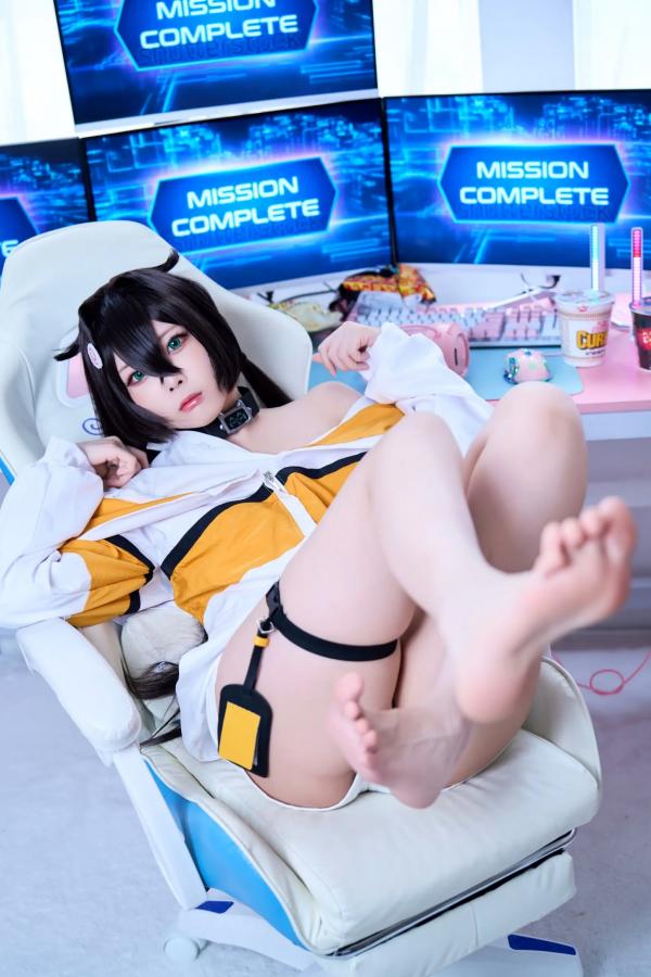    Maou Mo魔王莫 - 居家唯美镜面自拍，短发少女慵懒私房写真，美腿足部特写第4张图片