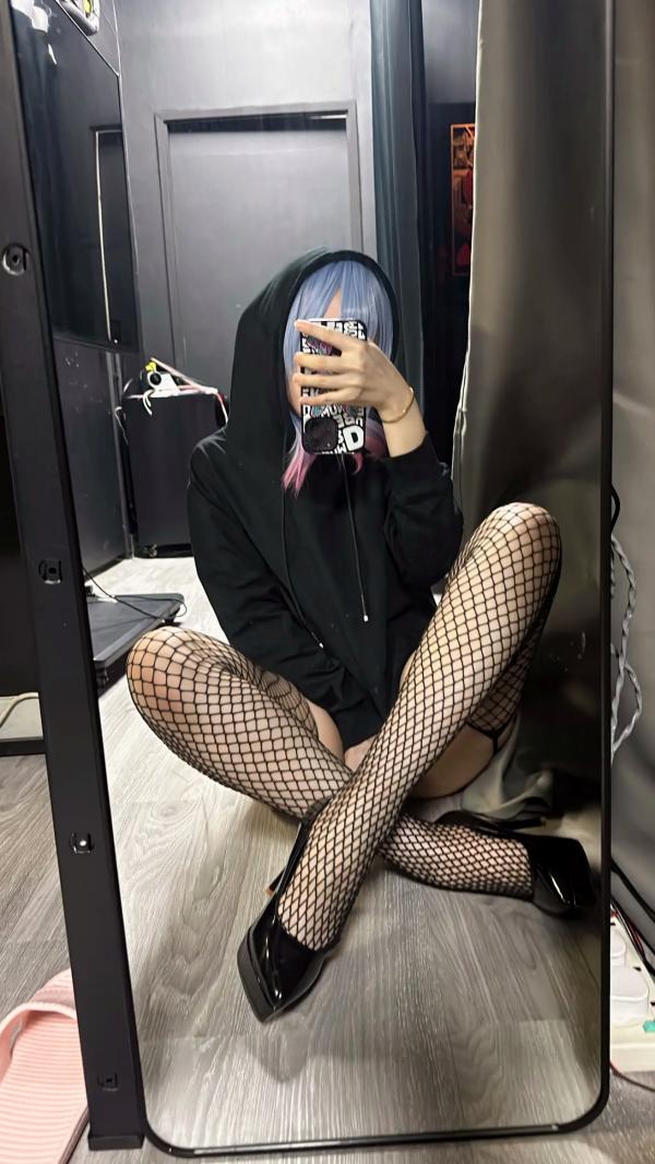    Maou Mo - Rabbit Miku 兔女郎角色扮演写真，漆皮连体装配渔网袜，绝美镜面自拍，性感二次元少女风主题 [57P]第34张图片