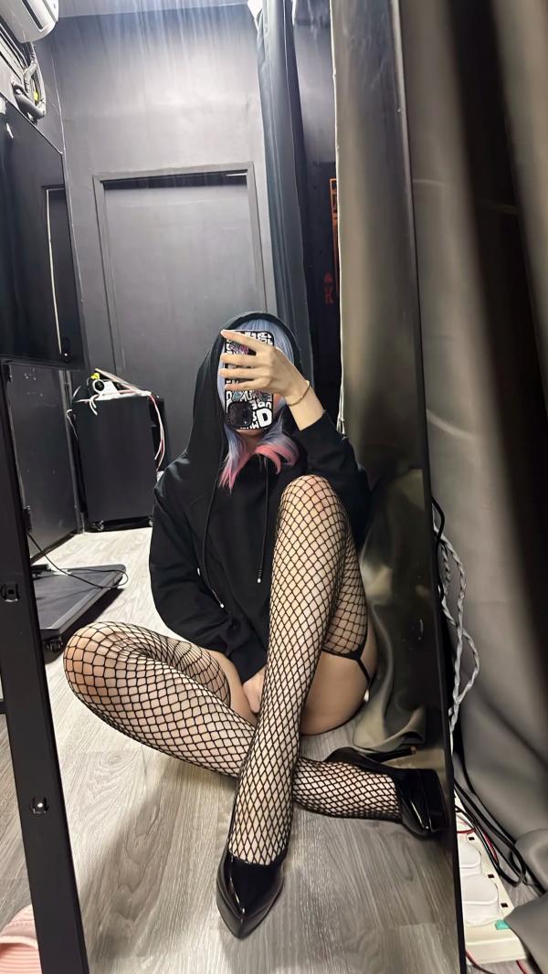    Maou Mo - Rabbit Miku 兔女郎角色扮演写真，漆皮连体装配渔网袜，绝美镜面自拍，性感二次元少女风主题 [57P]第36张图片