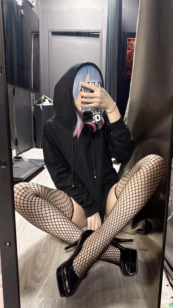    Maou Mo - Rabbit Miku 兔女郎角色扮演写真，漆皮连体装配渔网袜，绝美镜面自拍，性感二次元少女风主题 [57P]第47张图片