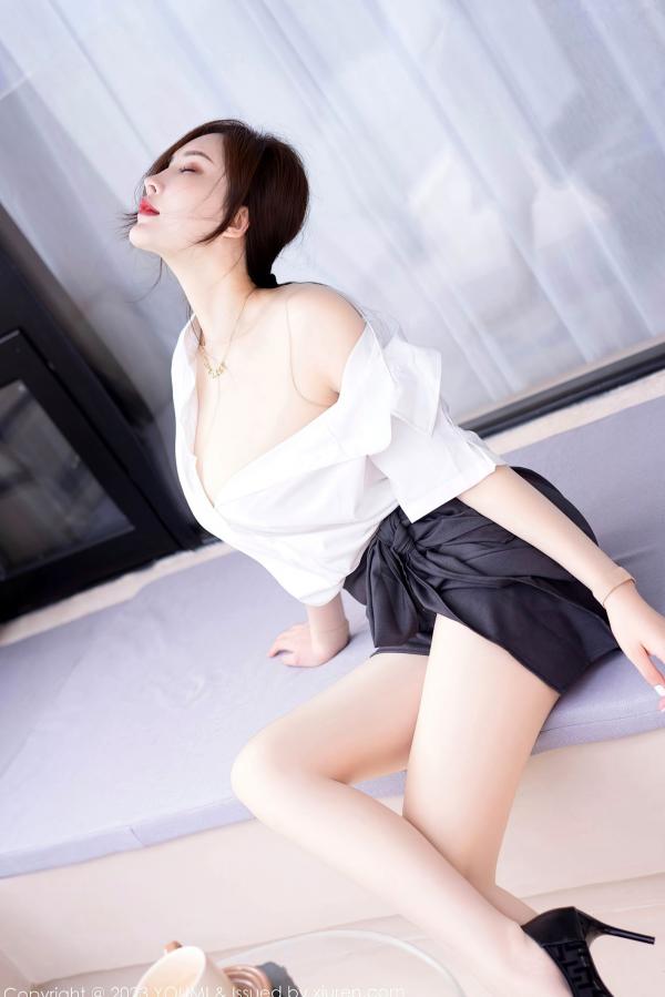    YouMi尤蜜荟-Carol周妍希-职场白衬衫OL制服诱惑与性感肉丝大尺度私房写真第11张图片