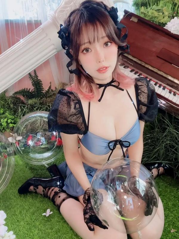    Ely_eee(ElyEE子) - Fairytale Wonderland 童話仙境，唯美花园私房写真，梦幻软萌，精致角色扮演 [43P]第1张图片