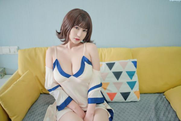    晕崽Zz与星澜：家居私房闺蜜写真，诱惑睡衣秀，尽显曼妙身姿，慵懒诱人又迷人第6张图片