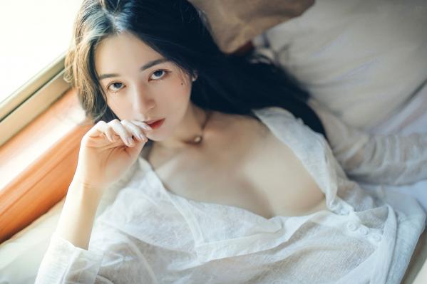    JVID辰辰超仙美人私房写真，居家卧室与纯欲浴室风，极致诱惑湿身透点，展现清纯与火辣的双重反差魅力第54张图片