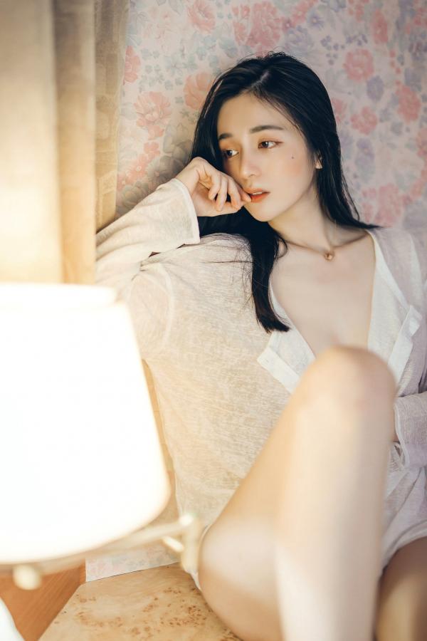    JVID辰辰超仙美人私房写真，居家卧室与纯欲浴室风，极致诱惑湿身透点，展现清纯与火辣的双重反差魅力第63张图片