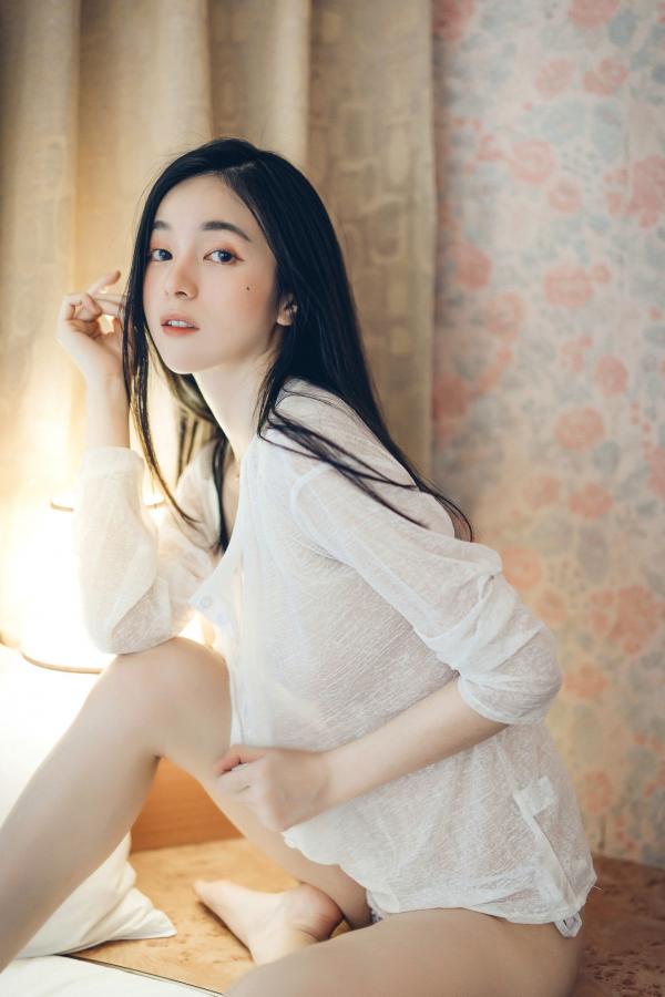    JVID辰辰超仙美人私房写真，居家卧室与纯欲浴室风，极致诱惑湿身透点，展现清纯与火辣的双重反差魅力第65张图片