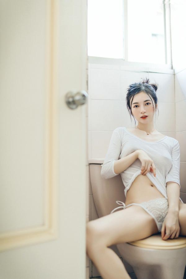    JVID辰辰超仙美人私房写真，居家卧室与纯欲浴室风，极致诱惑湿身透点，展现清纯与火辣的双重反差魅力第88张图片