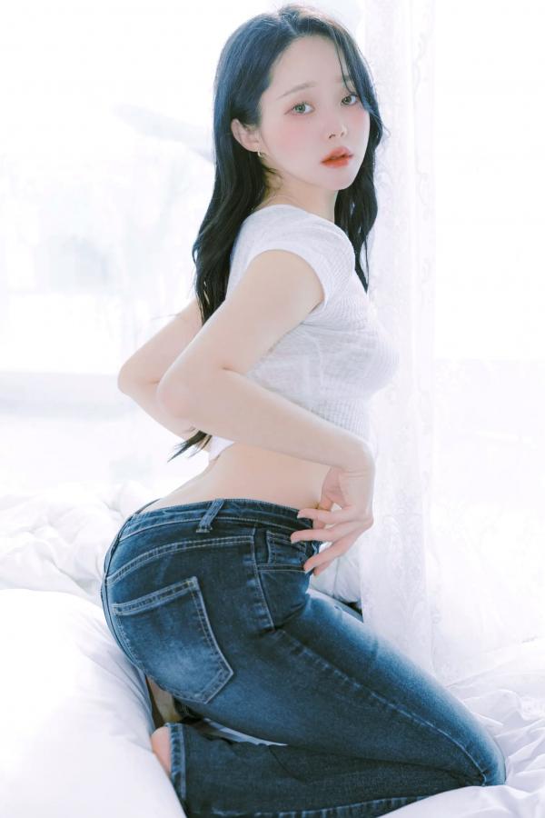    INAH - Blooming Day 私房照系列：纯白蕾丝内衣下的极致诱惑与温柔唯美 [87P]第2张图片