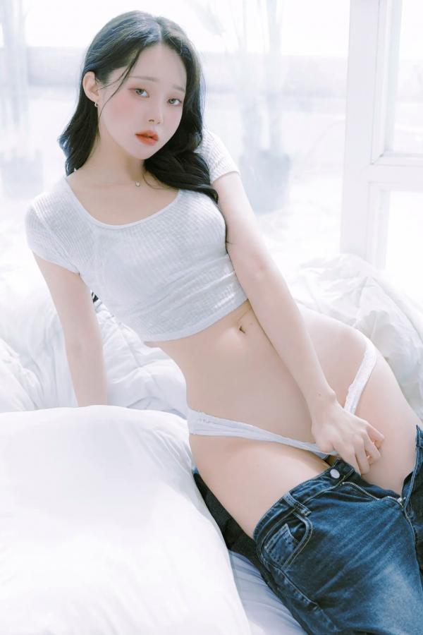    INAH - Blooming Day 私房照系列：纯白蕾丝内衣下的极致诱惑与温柔唯美 [87P]第13张图片