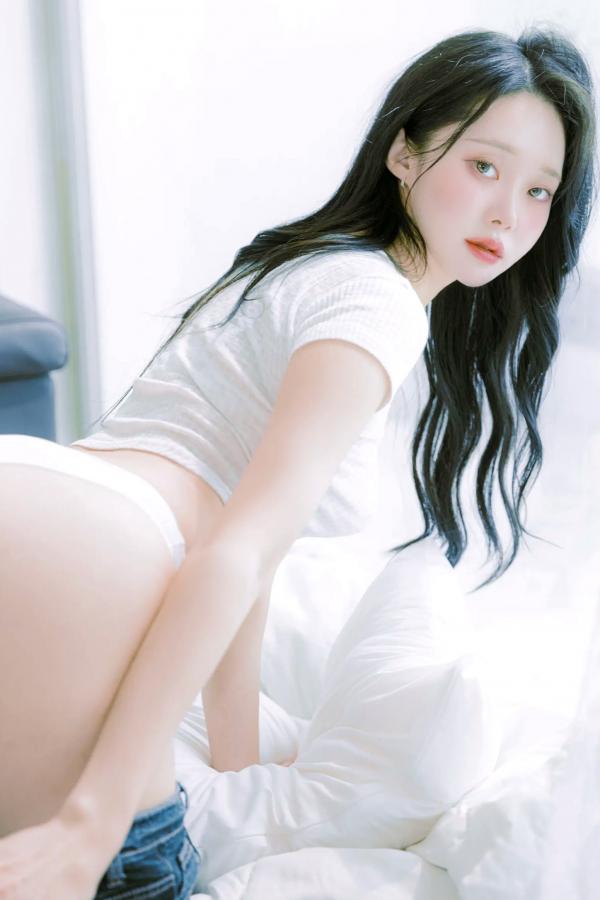    INAH - Blooming Day 私房照系列：纯白蕾丝内衣下的极致诱惑与温柔唯美 [87P]第18张图片