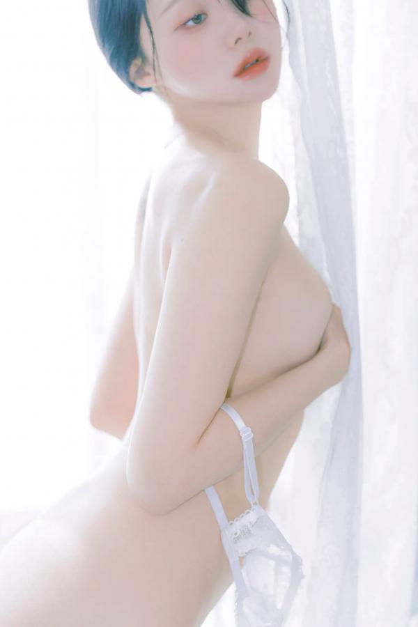    INAH - Blooming Day 私房照系列：纯白蕾丝内衣下的极致诱惑与温柔唯美 [87P]第71张图片