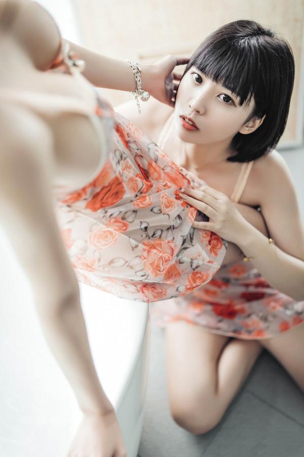    JVID-果宝宝-私房卧室系列-双姝闺蜜私密互动-女女情欲初体验-纯欲风格写真大尺度精选第123张图片