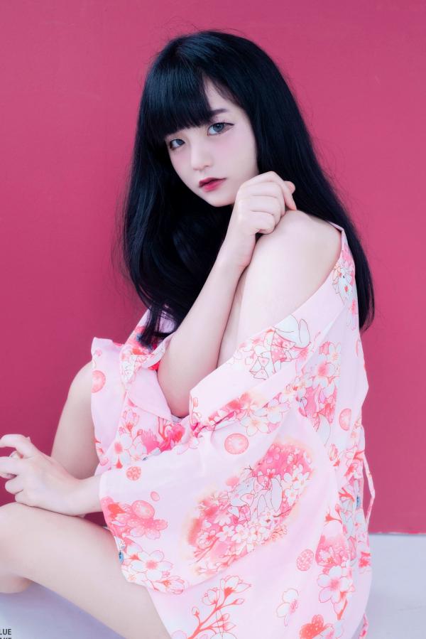   韩国美女Jenny 정제니“WHITE”系列写真，清纯可爱女仆与居家私房，百变角色扮演，演绎极致童颜魅力。第22张图片