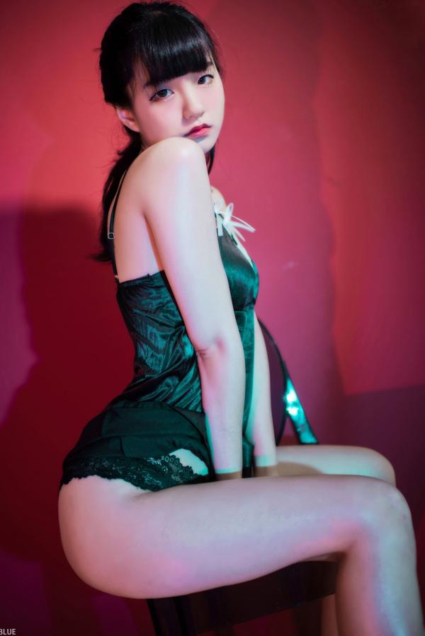    韩国美女Jenny 정제니“WHITE”系列写真，清纯可爱女仆与居家私房，百变角色扮演，演绎极致童颜魅力。第82张图片