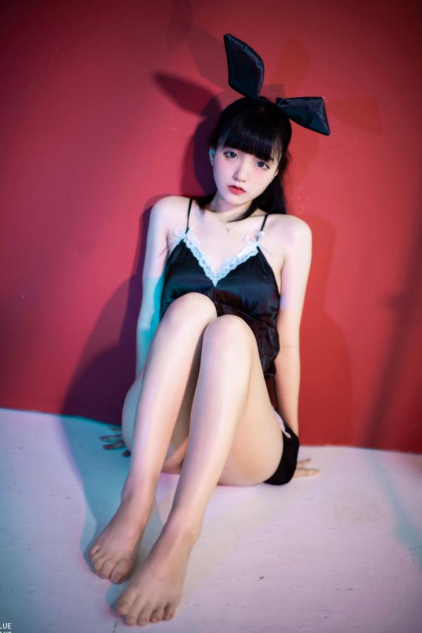    韩国美女Jenny 정제니“WHITE”系列写真，清纯可爱女仆与居家私房，百变角色扮演，演绎极致童颜魅力。第86张图片