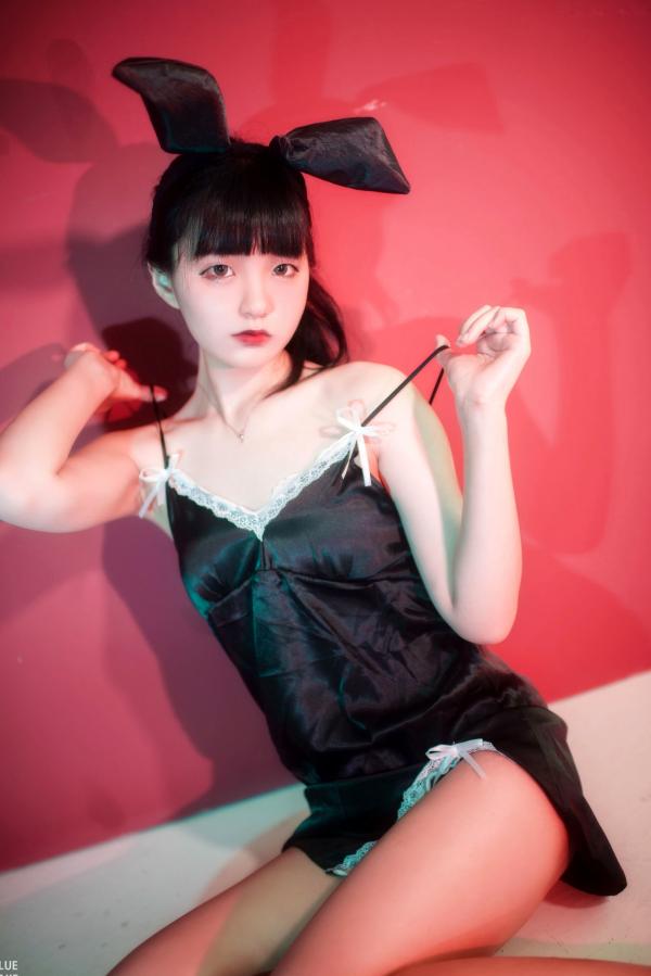    韩国美女Jenny 정제니“WHITE”系列写真，清纯可爱女仆与居家私房，百变角色扮演，演绎极致童颜魅力。第95张图片