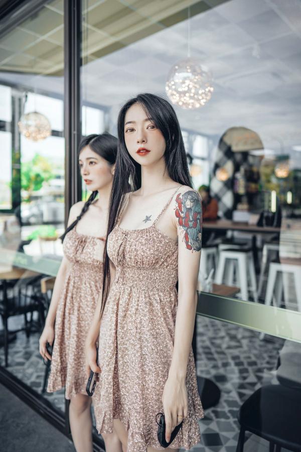    JVID-辰辰-飄飄-情色国王游戏-国王视角-绝美双姝私房诱惑-性感撩人服侍-谁才是国王-2022.06.03第3张图片