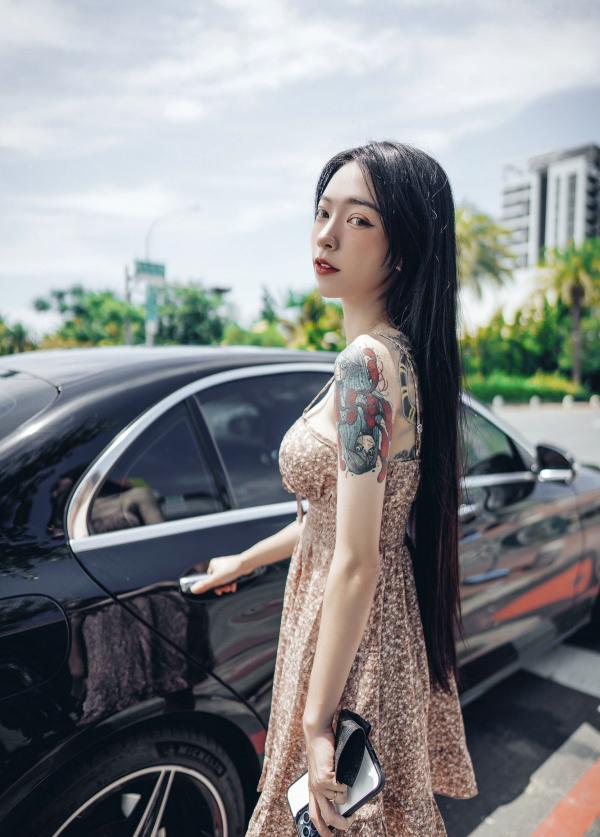    JVID-辰辰-飄飄-情色国王游戏-国王视角-绝美双姝私房诱惑-性感撩人服侍-谁才是国王-2022.06.03第5张图片
