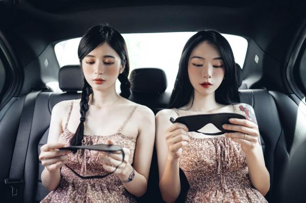    JVID-辰辰-飄飄-情色国王游戏-国王视角-绝美双姝私房诱惑-性感撩人服侍-谁才是国王-2022.06.03第11张图片