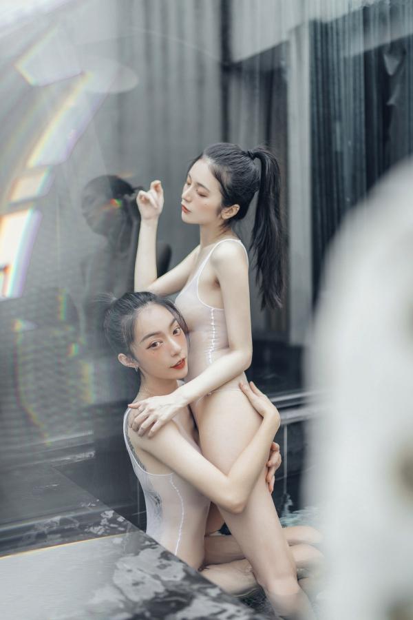    JVID-辰辰-飄飄-情色国王游戏-国王视角-绝美双姝私房诱惑-性感撩人服侍-谁才是国王-2022.06.03第111张图片