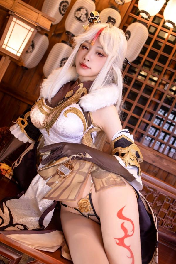    水淼-Aqua-凝光原神Cosplay古风写真，古典韵味与极致诱惑完美碰撞，诠释御姐绝美身姿第26张图片