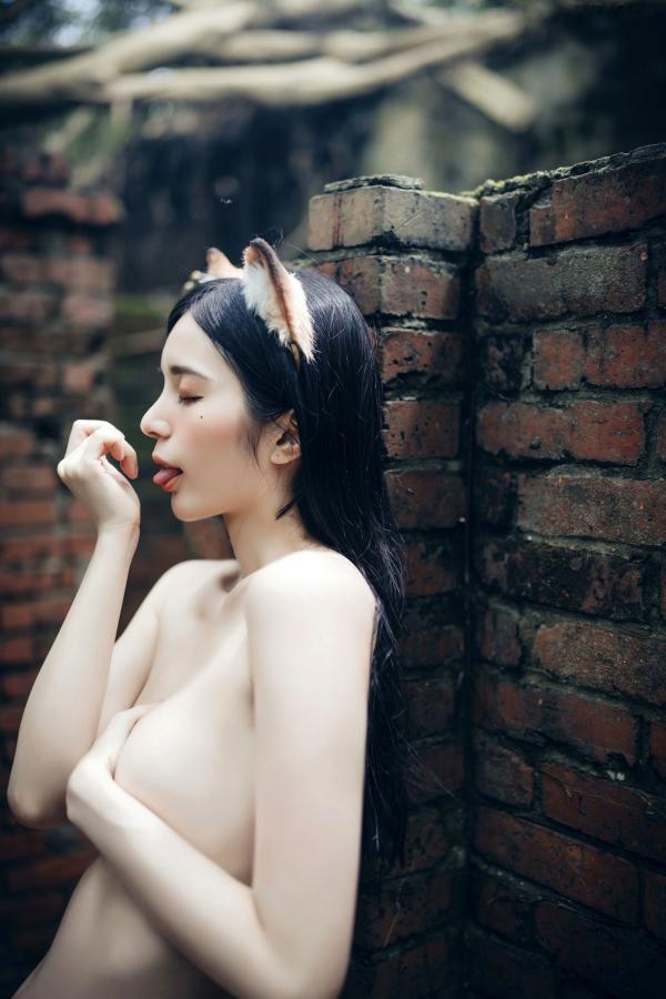    JVID-辰辰-绝美户外写真-比基尼海滩度假-清新可爱与性感诱惑并存-生日特别呈现第14张图片