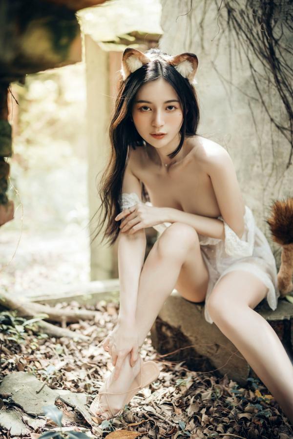    JVID-辰辰-绝美户外写真-比基尼海滩度假-清新可爱与性感诱惑并存-生日特别呈现第29张图片