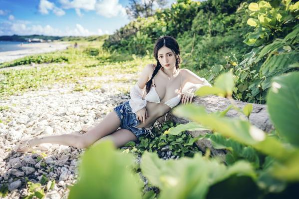    JVID-辰辰-绝美户外写真-比基尼海滩度假-清新可爱与性感诱惑并存-生日特别呈现第51张图片