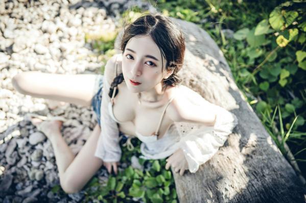    JVID-辰辰-绝美户外写真-比基尼海滩度假-清新可爱与性感诱惑并存-生日特别呈现第52张图片