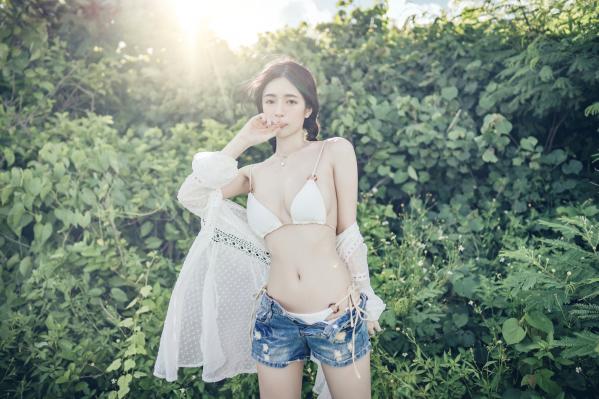    JVID-辰辰-绝美户外写真-比基尼海滩度假-清新可爱与性感诱惑并存-生日特别呈现第53张图片