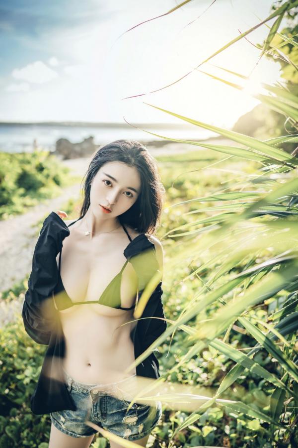    JVID-辰辰-绝美户外写真-比基尼海滩度假-清新可爱与性感诱惑并存-生日特别呈现第69张图片