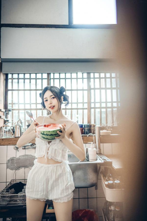    JVID-辰辰-绝美户外写真-比基尼海滩度假-清新可爱与性感诱惑并存-生日特别呈现第92张图片