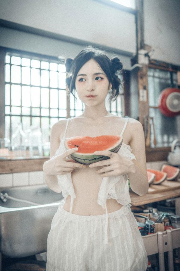    JVID-辰辰-绝美户外写真-比基尼海滩度假-清新可爱与性感诱惑并存-生日特别呈现第98张图片