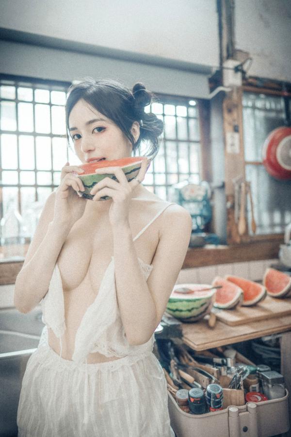    JVID-辰辰-绝美户外写真-比基尼海滩度假-清新可爱与性感诱惑并存-生日特别呈现第99张图片
