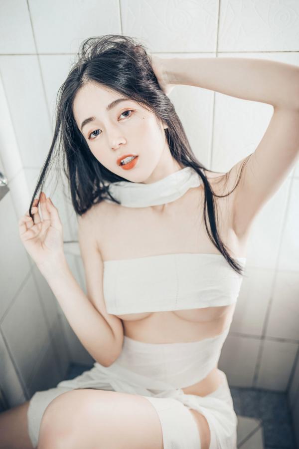    JVID-辰辰-绝美户外写真-比基尼海滩度假-清新可爱与性感诱惑并存-生日特别呈现第114张图片