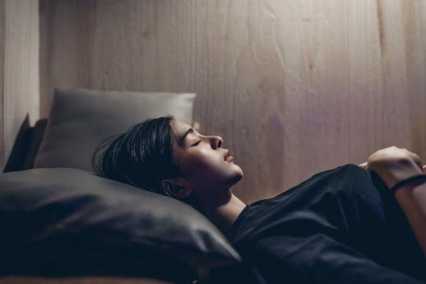    JVID辰辰浴室私房写真：湿身沐浴大尺度拍摄，性感曲线女神诱惑视觉盛宴第5张图片