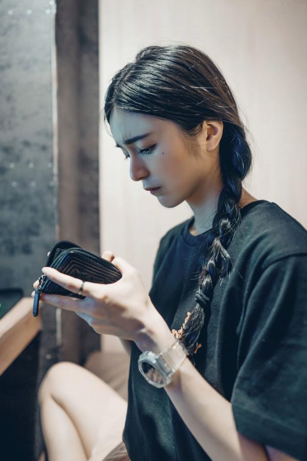    JVID辰辰浴室私房写真：湿身沐浴大尺度拍摄，性感曲线女神诱惑视觉盛宴第9张图片